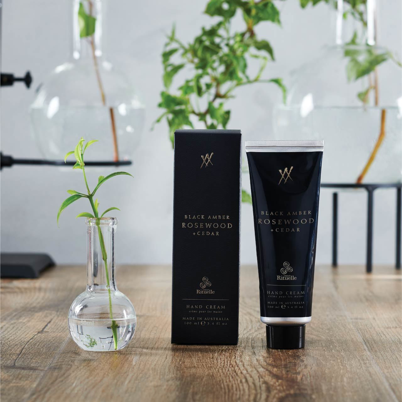 Urban Rituelle Hand Cream 'Black Amber, Rosewood & Cedar'